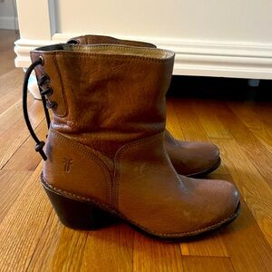Frye 8.5 Leather Booties